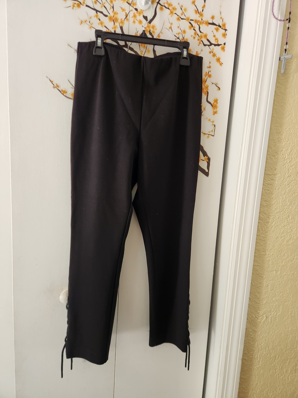 rag & bone Black Cropped Lace-Up Ankle Pants